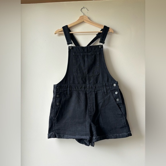 MADEWELL | Adirondack Short Overalls in Washed Black | L - Picture 10 of 11